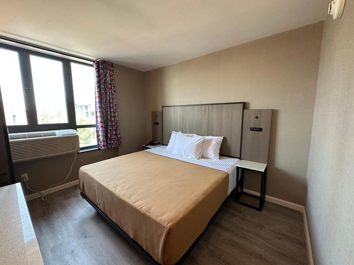 Regal Inn & Suites New York Laguardia Hotel Luaran gambar
